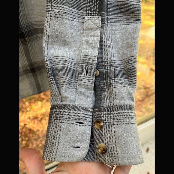 Vans Grey Flannel "Off the Wall" Button-Down Shirt - Men's Size Small - Picture 5 of 7